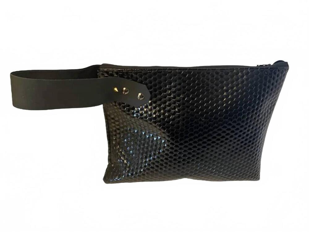NEW ROB BACON women's timeless clutch in black